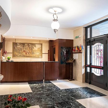 Villa Fatima, Casa Per Ferie ローマ エクステリア 写真