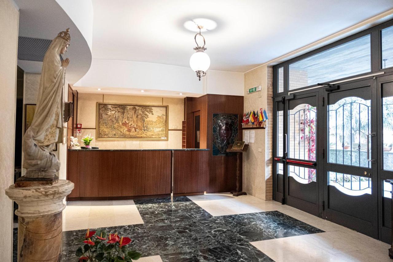 Villa Fatima, Casa Per Ferie ローマ エクステリア 写真