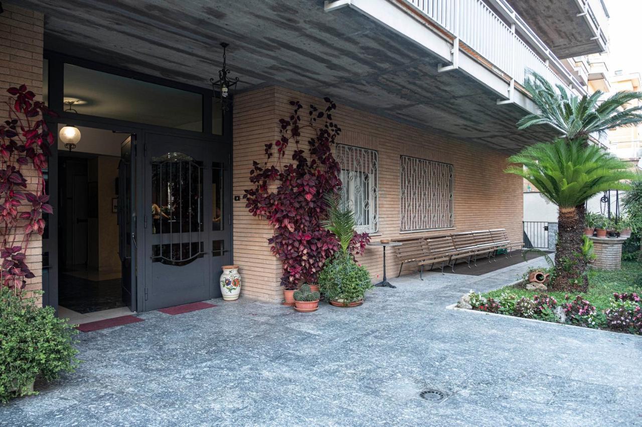Villa Fatima, Casa Per Ferie ローマ エクステリア 写真